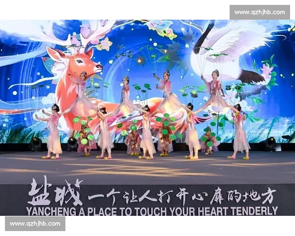 非遗助威苏超：淮剧歌舞杂技燃爆盐城中场